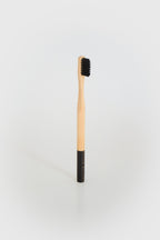 Brosse à dents en bois à l'unité, 4 coloris au choix