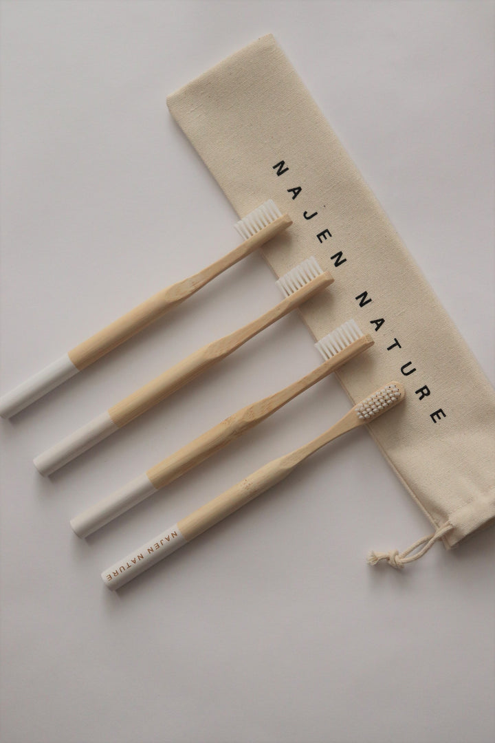 Translation missing: fr.Pack annuel brosses à dents en bambou 3+1 gratuite : couleurs au choix