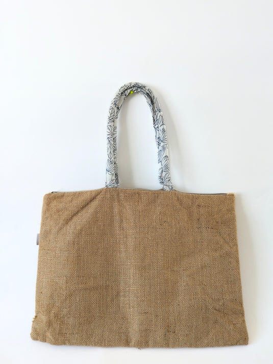 Translation missing: ar.Le Sac Café – Lignes Simples, Âme Voyageuse 5