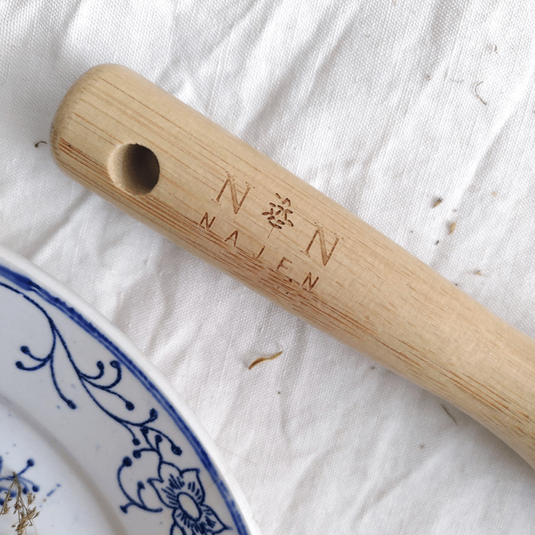 Translation missing: fr.Brosse à vaisselle en bois et noix de coco
